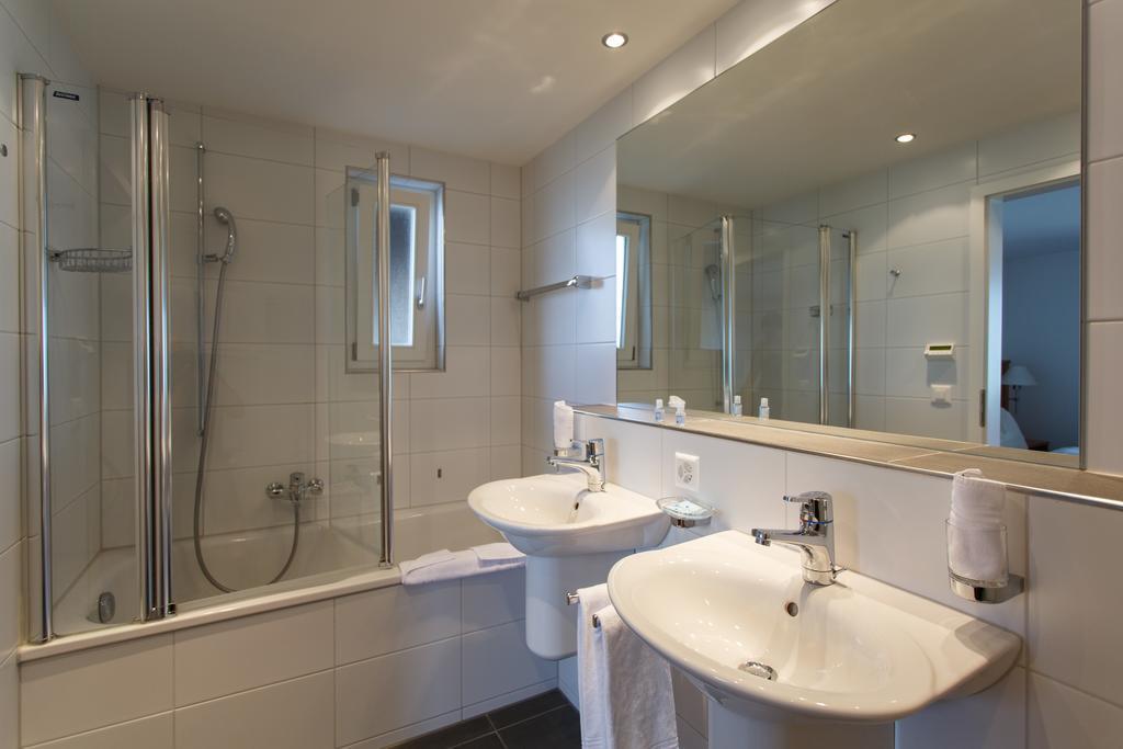 Hotel Kreuz Leissigen Номер фото