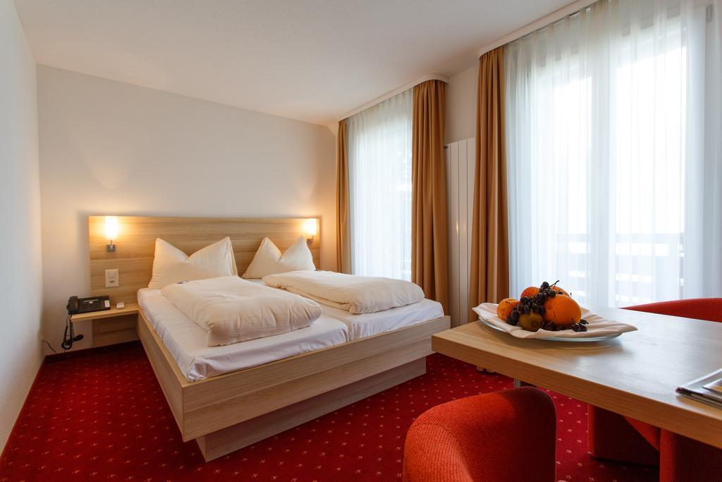 Hotel Kreuz Leissigen Номер фото