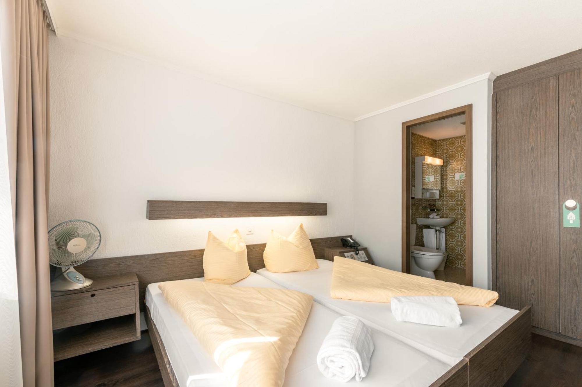 Hotel Kreuz Leissigen Екстер'єр фото