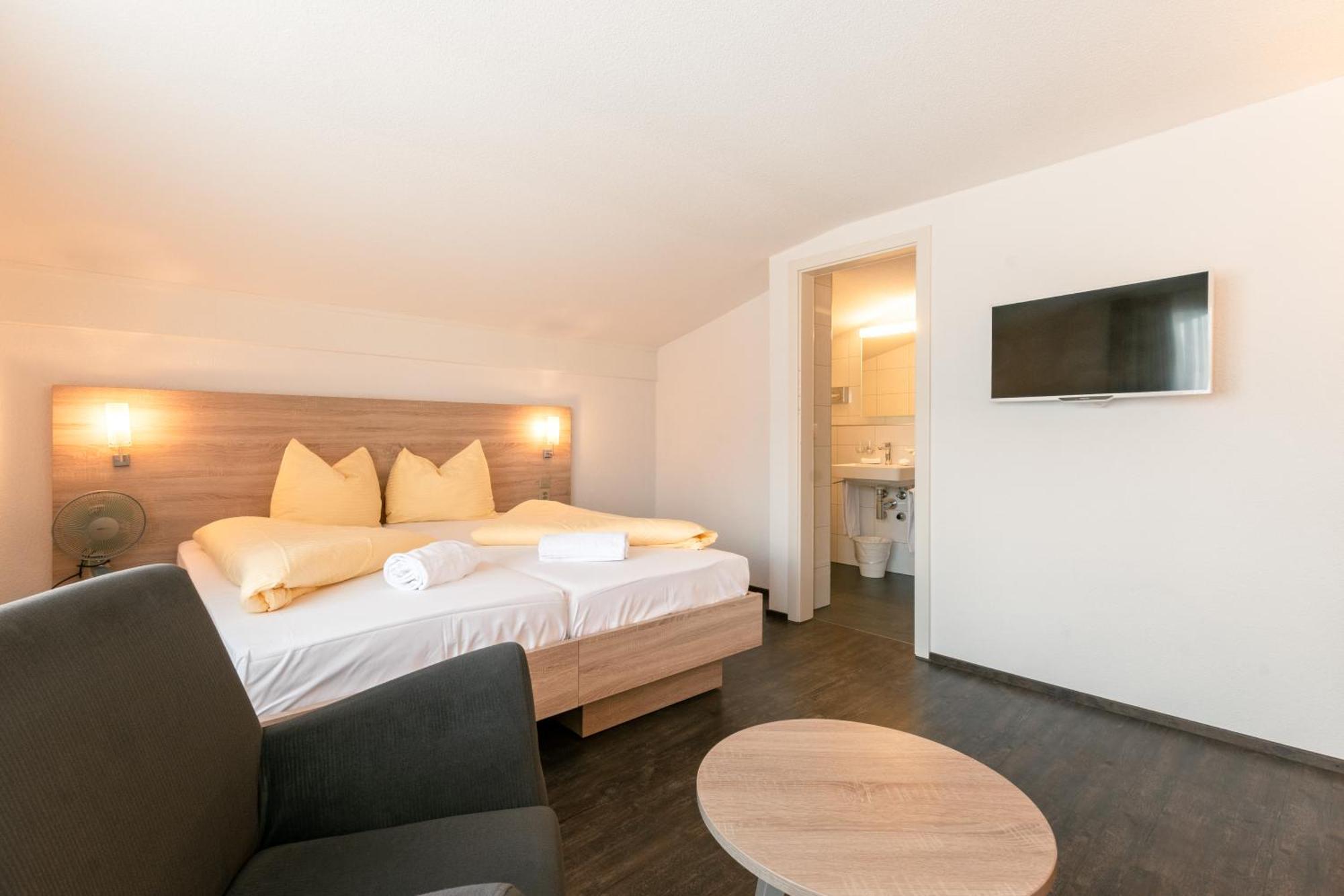 Hotel Kreuz Leissigen Екстер'єр фото