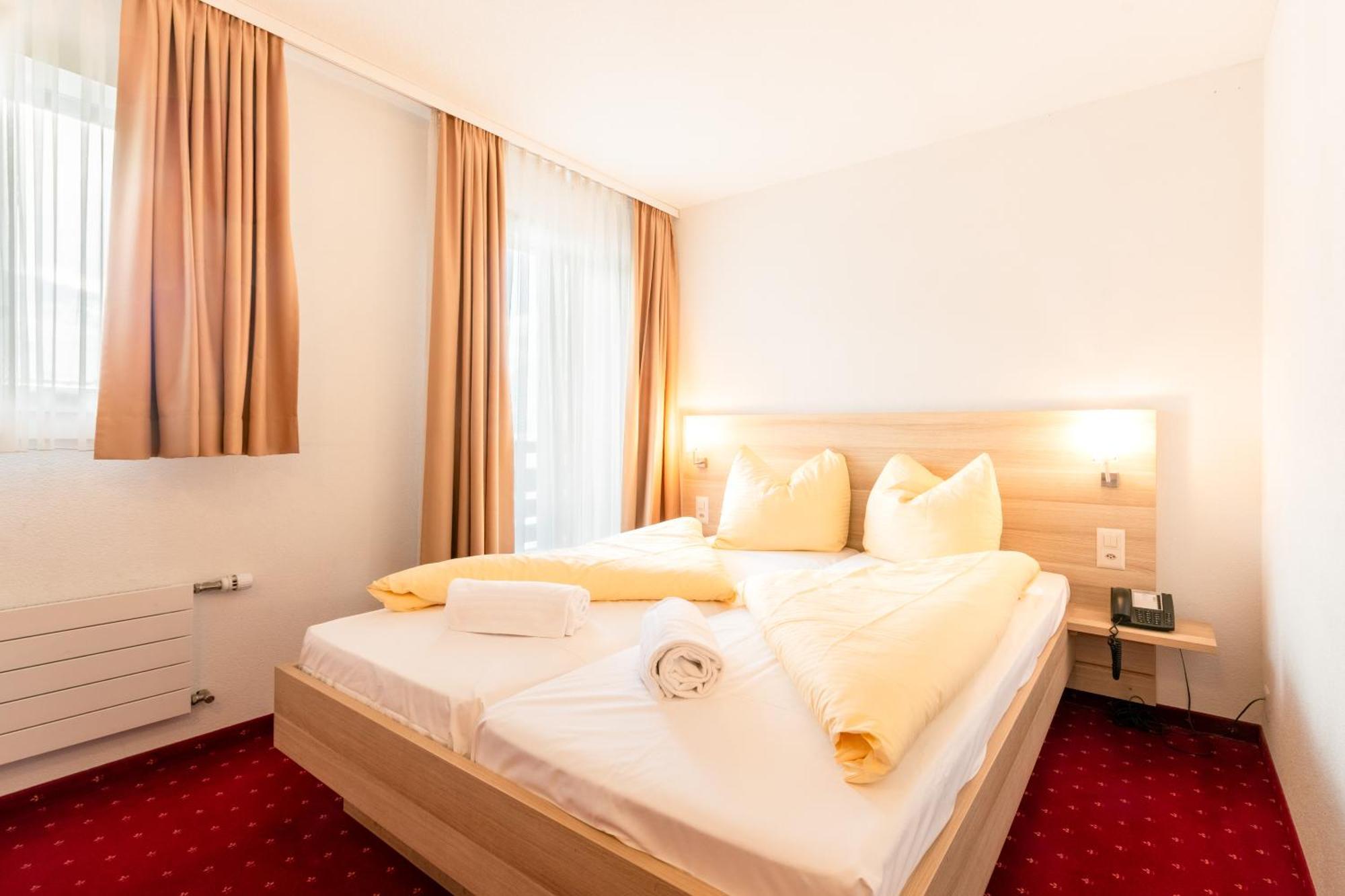 Hotel Kreuz Leissigen Екстер'єр фото