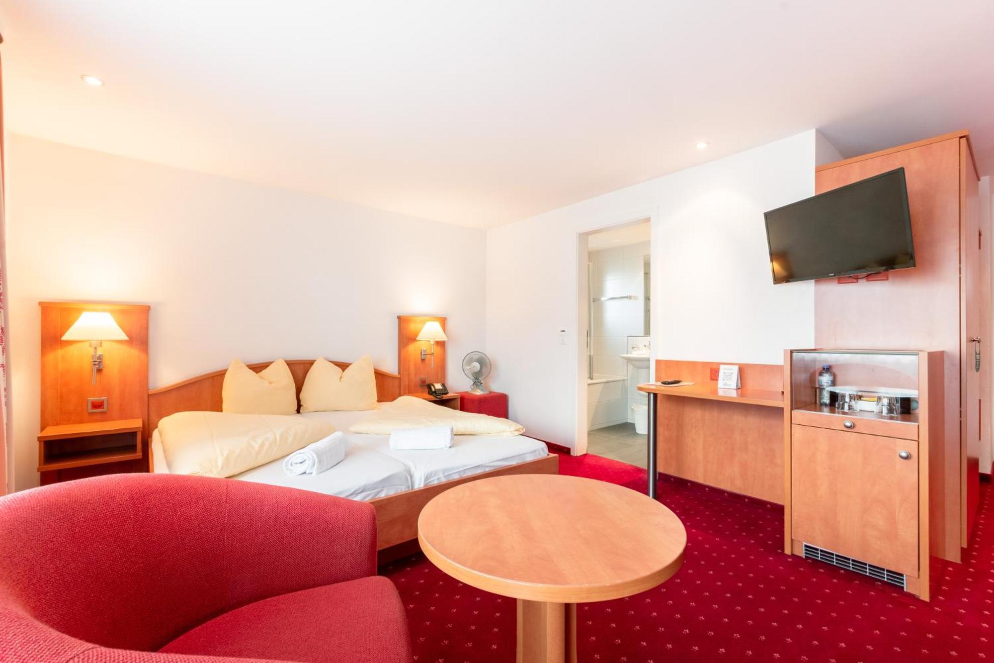 Hotel Kreuz Leissigen Екстер'єр фото