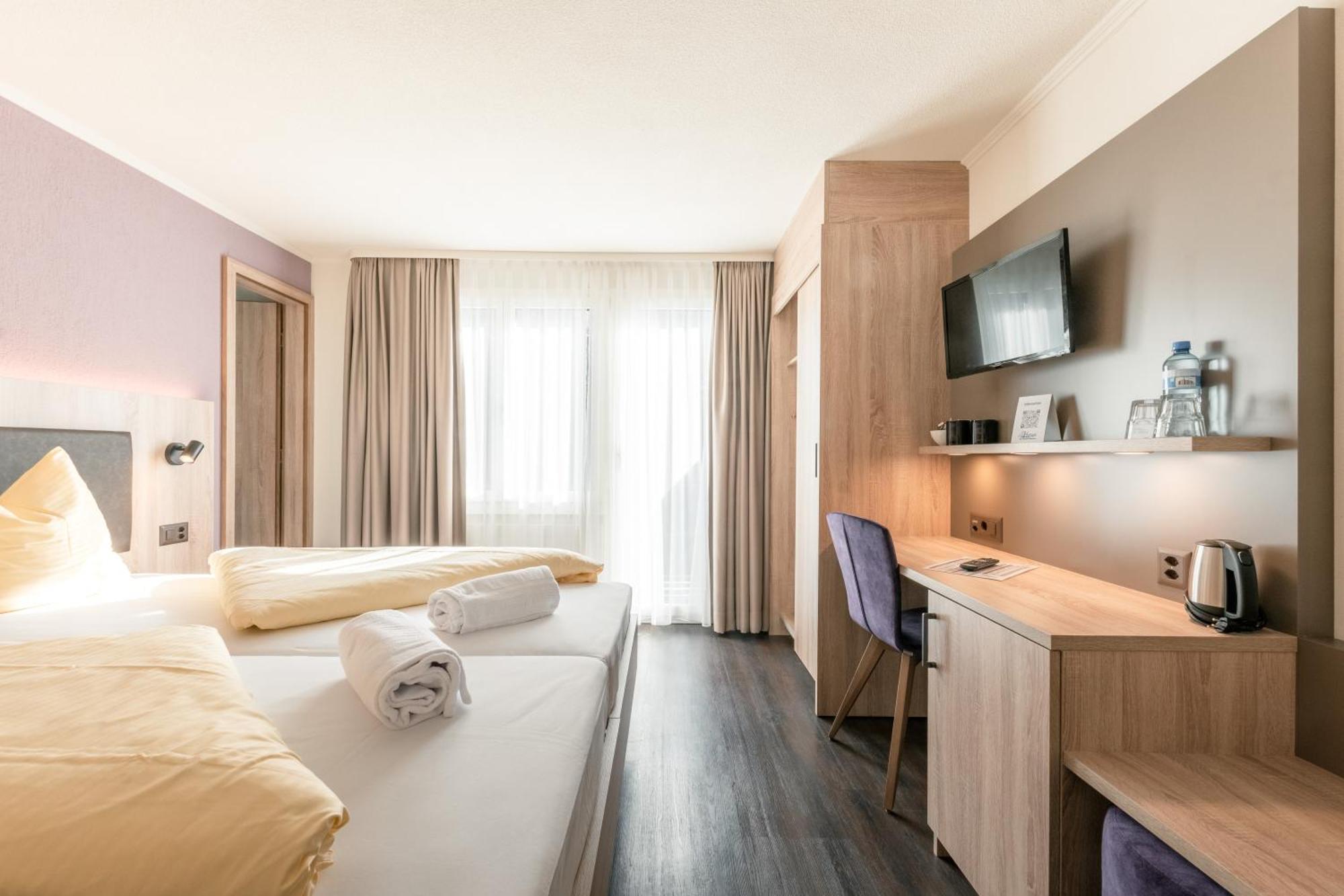 Hotel Kreuz Leissigen Екстер'єр фото