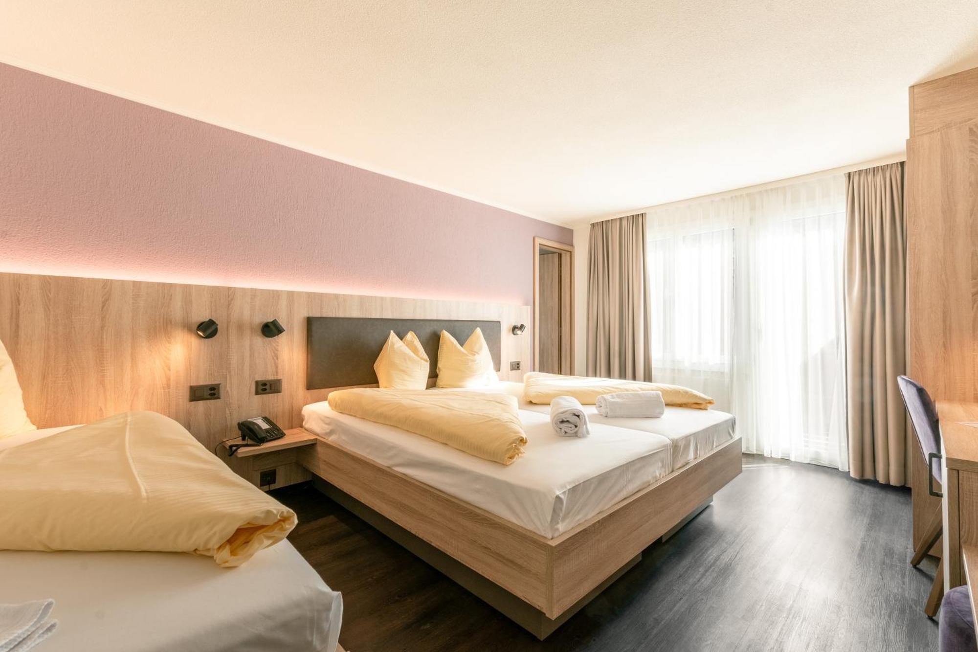 Hotel Kreuz Leissigen Екстер'єр фото