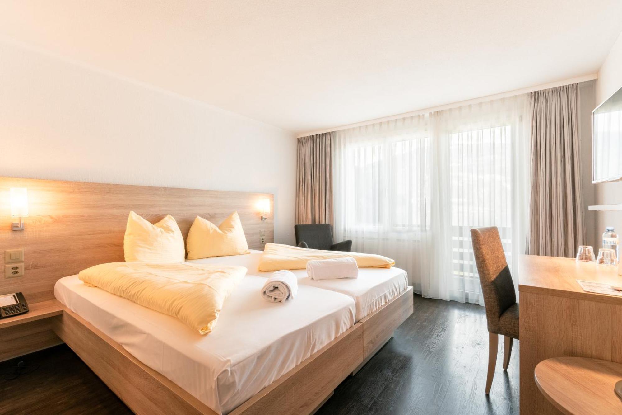 Hotel Kreuz Leissigen Екстер'єр фото