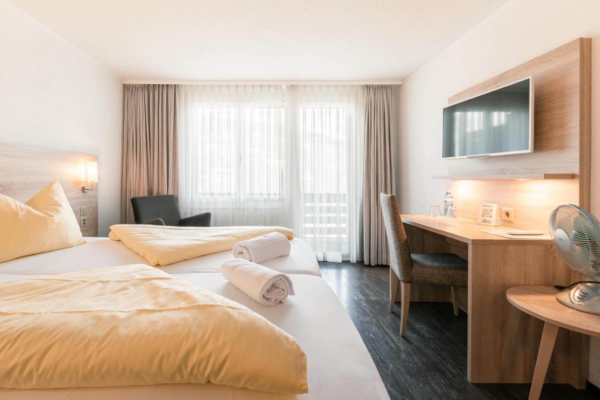Hotel Kreuz Leissigen Екстер'єр фото