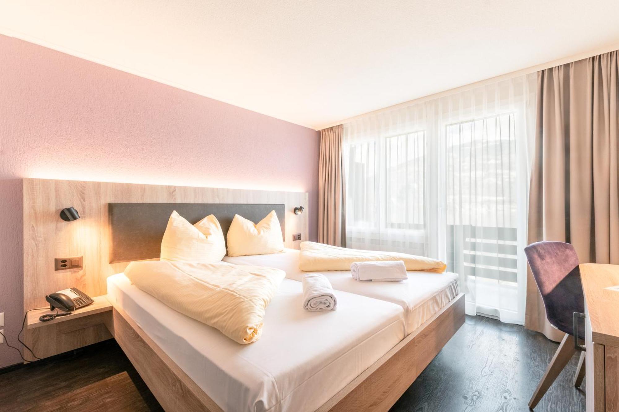 Hotel Kreuz Leissigen Екстер'єр фото